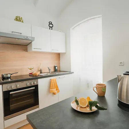 Апартаменты Noor - Golden Mood Or Cinema Luxe