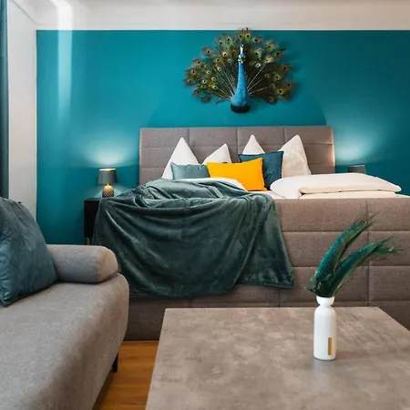 Noor - Golden Mood Or Cinema Luxe Apartmán Štýrský Hradec