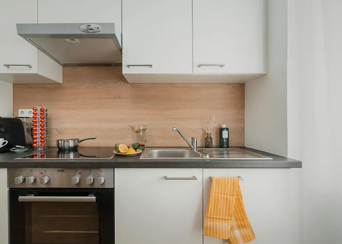 Noor - Golden Mood Or Cinema Luxe * غراتس